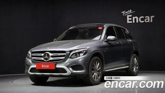 Mercedes-Benz GLC-Class 2018 — Фото 1/20