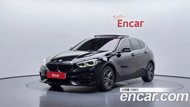 BMW 1 Series 2021 — Şəkil 13/30
