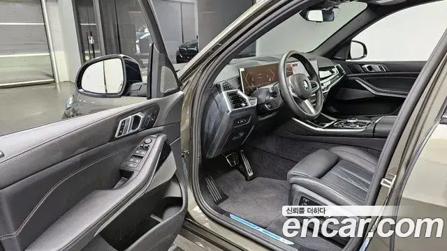 BMW X5 2025 — Фото 10/20