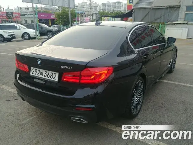 BMW 5 Series 2019 — Şəkil 2/15