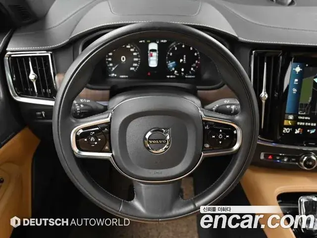 Volvo S90 2021 — Photo 19/20