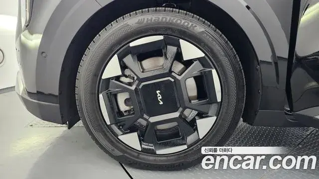 Kia Carnival 2024 — Photo 8/34
