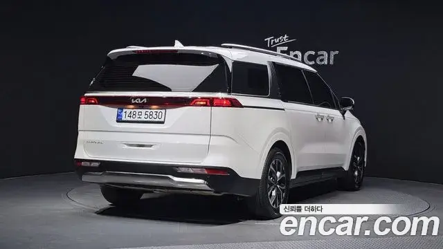 Kia Carnival 2022 — Фото 2/20