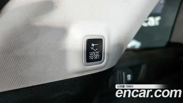 Jeep Grand Cherokee 2023 — Photo 13/31
