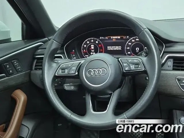 Audi A4 2019 — ფოტო 10/19