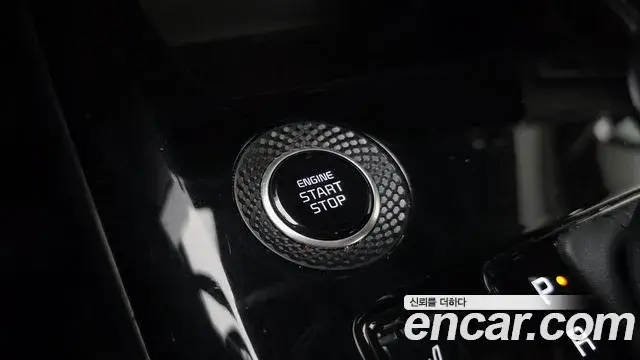 Kia Niro 2022 — ფოტო 17/33