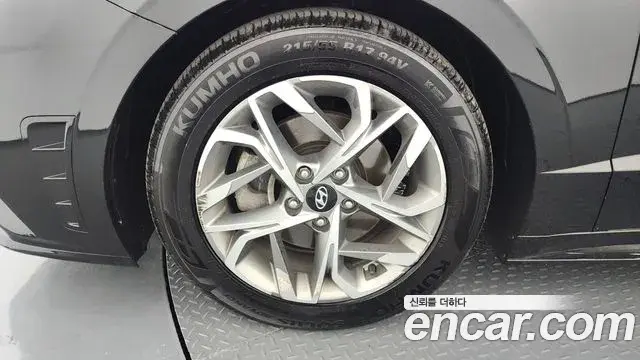 Hyundai Sonata 2022 — Фото 4/20