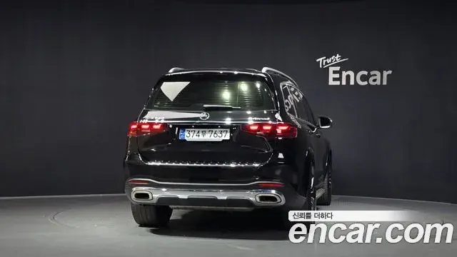 Mercedes-Benz GLS-Class 2024 — Photo 23/34