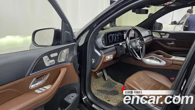 Mercedes-Benz GLS-Class 2024 — Photo 18/34