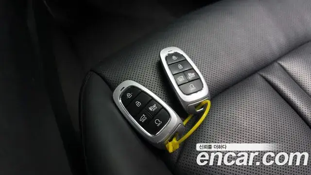 Hyundai Sonata 2022 — Фото 19/20