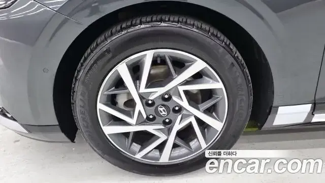 Hyundai Grandeur 2023 — Фото 4/18