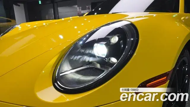 Porsche 911 2020 — Photo 7/34