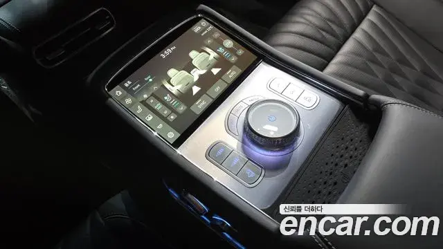 Genesis G90 2022 — ფოტო 12/33