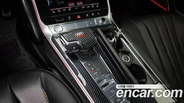 Audi A6 2020 — ფოტო 28/31