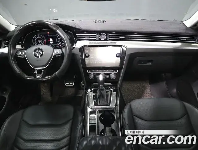 Volkswagen Arteon 2019 — ფოტო 11/20