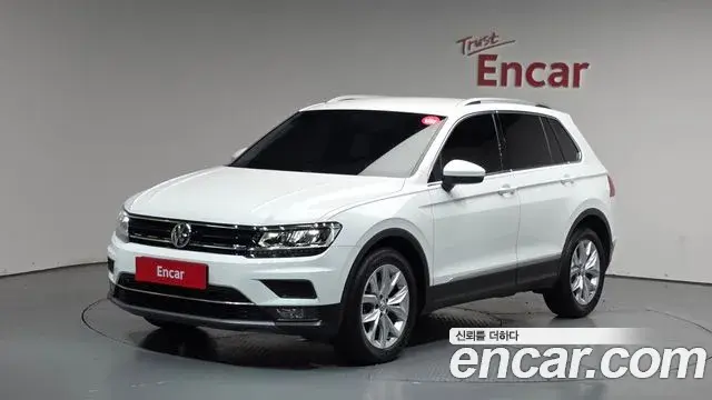 Volkswagen Tiguan 2018 — Photo 10/32