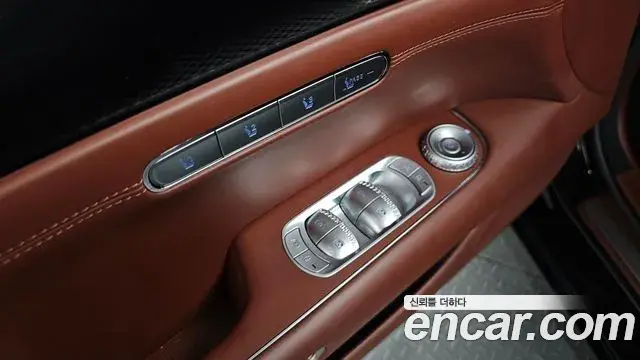 Genesis G90 2022 — ფოტო 33/35