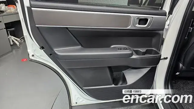 Hyundai Santa Fe 2024 — ფოტო 11/32