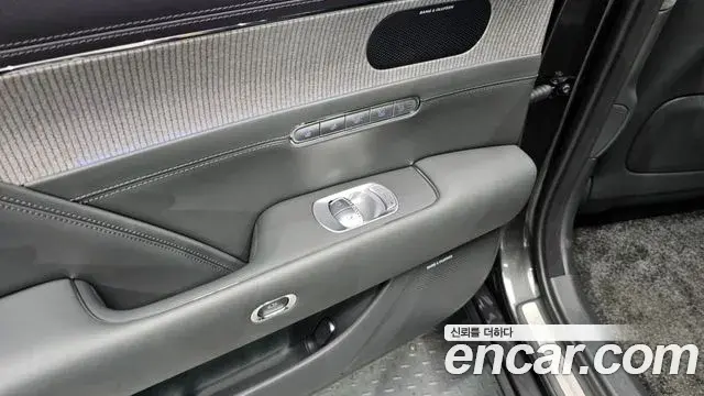 Genesis G90 2022 — Şəkil 23/31