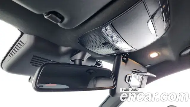 Mercedes-Benz GLC-Class 2019 — Şəkil 21/34