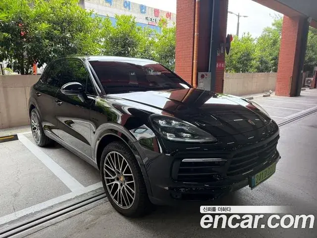 Porsche Cayenne 2023 — Şəkil 6/17