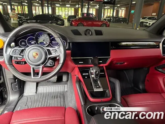 Porsche Cayenne 2023 — Şəkil 11/17