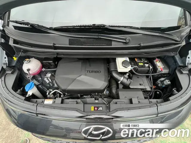 Hyundai Staria 2023 — Şəkil 11/20