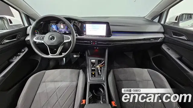 Volkswagen Golf 2022 — ფოტო 14/30