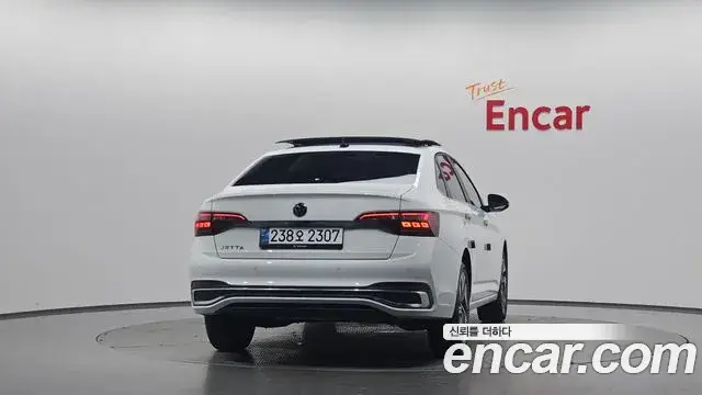 Volkswagen Jetta, 2024