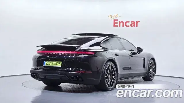 Porsche Panamera 2025 — Şəkil 18/20
