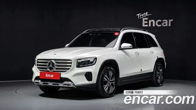 Mercedes-Benz GLB-Class 2024 — Фото 1/20