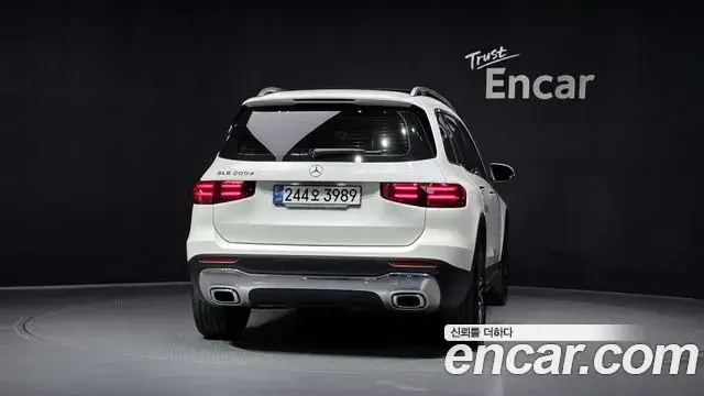 Mercedes-Benz GLB-Class 2024 — Фото 4/20