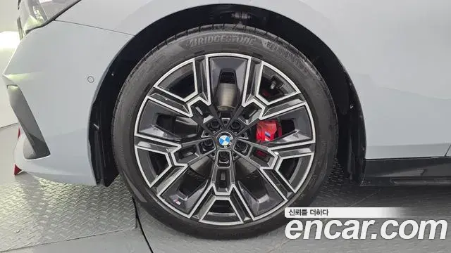 BMW 5 Series 2025 — Şəkil 2/20