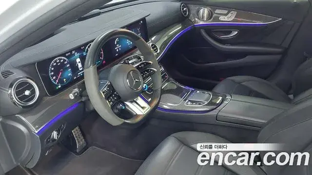 Mercedes-Benz E-Class 2021 — Фото 14/20