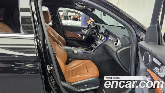 Mercedes-Benz GLC-Class 2022 — Photo 7/34