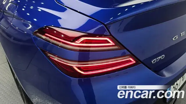Genesis G70 2021 — ფოტო 9/33