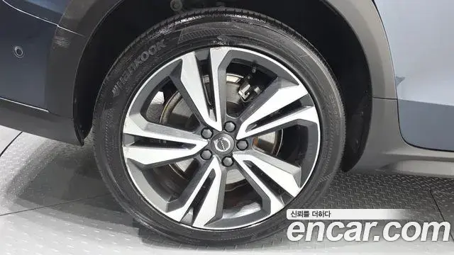 Volvo V60 Cross Country 2020 — Şəkil 16/20