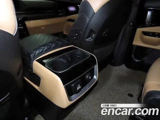 Kia Carnival 2020 — Фото 13/20