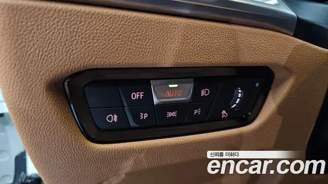 BMW 3 Series 2025 — Photo 30/35