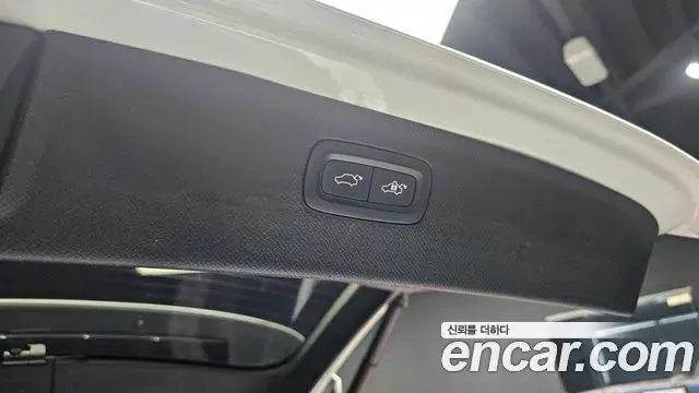Volvo XC90 2021 — Фото 20/20