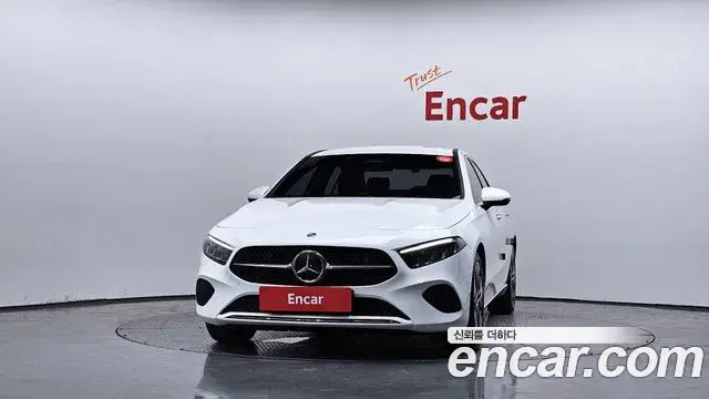 Mercedes-Benz A-Class 2024 — Photo 3/30