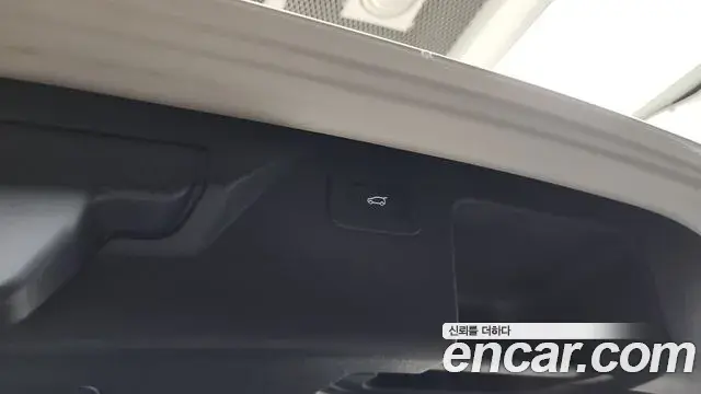 Land Rover Discovery Sport 2023 — Şəkil 29/33