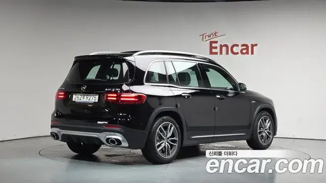 Mercedes-Benz GLB-Class 2025 — Şəkil 17/33