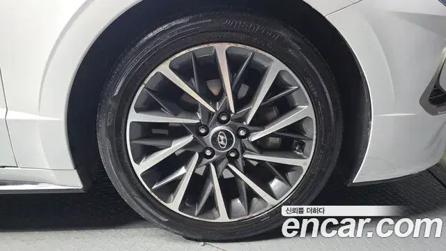 Hyundai Sonata Hybrid 2019 — ფოტო 11/33