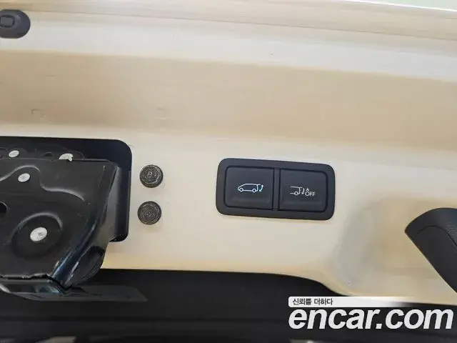 Hyundai Staria 2026 — Şəkil 9/20