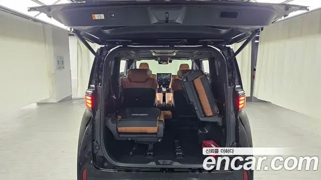 Toyota Alphard 2025 — Şəkil 21/34