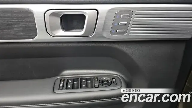 Hyundai Santa Fe 2024 — ფოტო 8/41