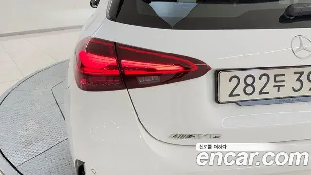 Mercedes-Benz A-Class 2025 — Photo 18/20