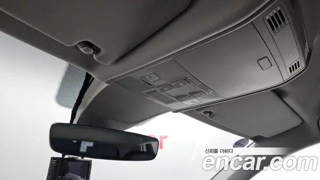 Volkswagen Tiguan 2018 — Photo 9/32