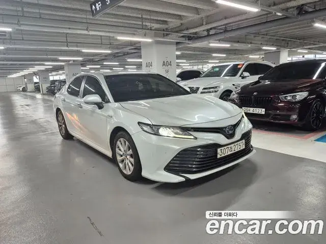 Toyota Camry 2019 — Şəkil 7/16